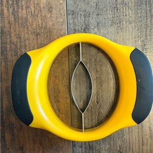 NWOT mango slicer corer
